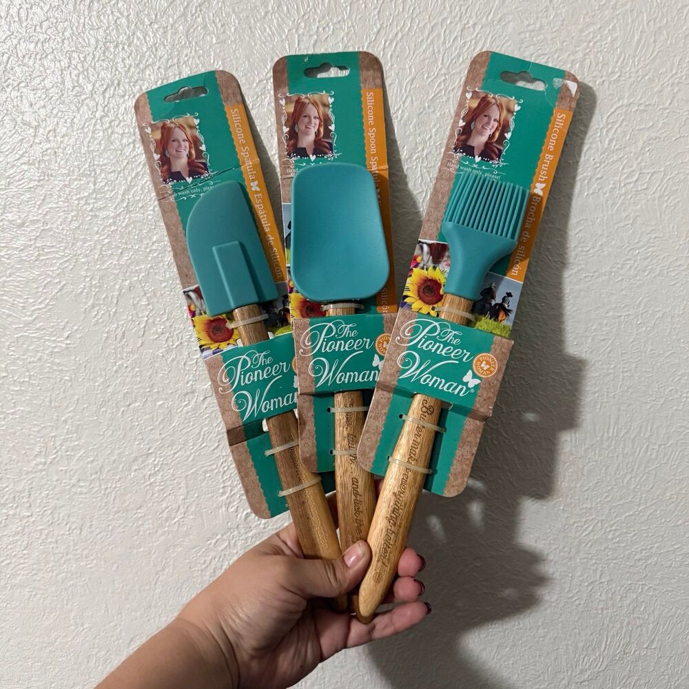 Lot of 3 The Pioneer Woman Silicone Spatula, brush and spoon spatula